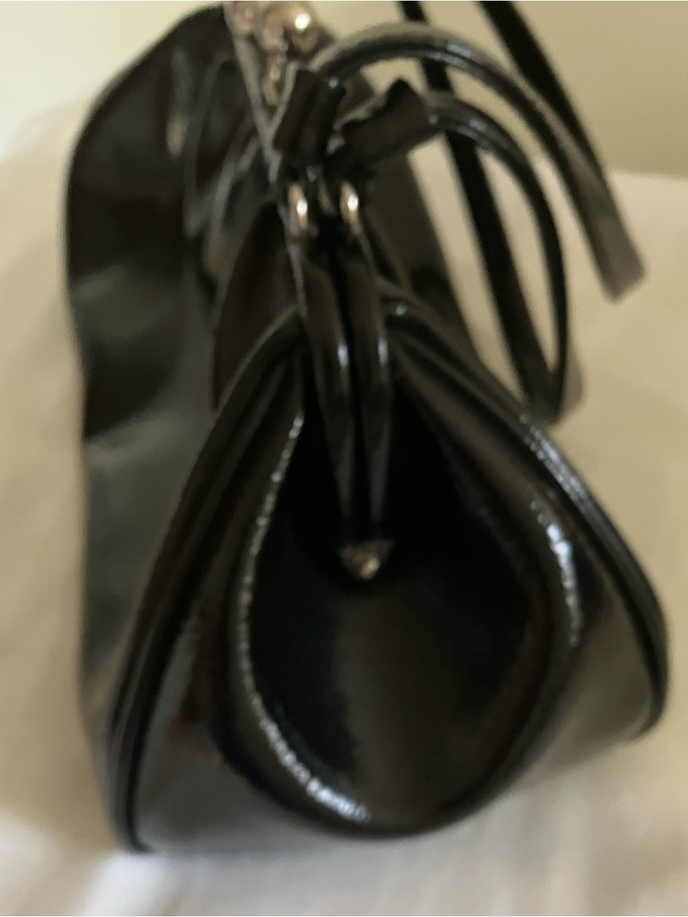 LOFT Black Patent Kiss-Lock Frame Clutch - Picture 5 of 11